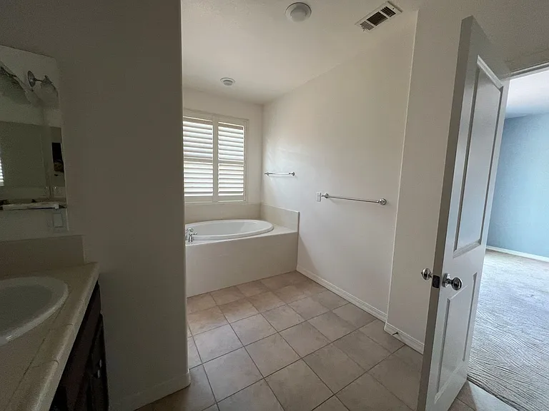 5264 Southcreek — Photo 8