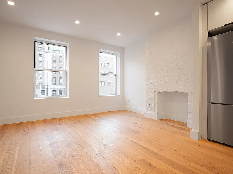 92 Atlantic Ave #6 — Photo 2
