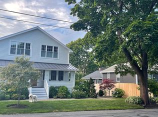 56 Beach St, Marblehead, MA 01945