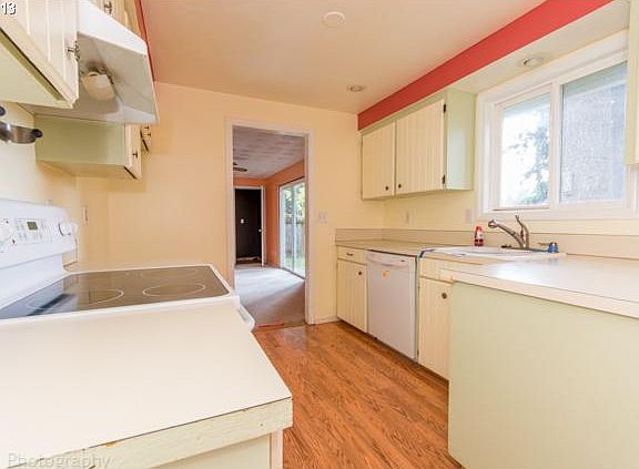 4th image of 14516 NE 46th St