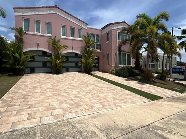49 VIA NARANJALES, CAGUAS, PR 00727