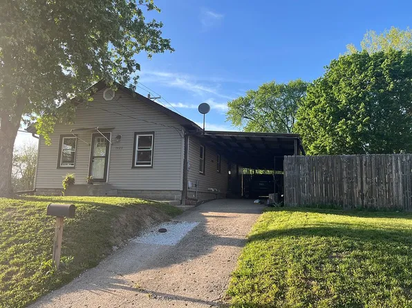 1423 E Paris Ave, Peoria, IL 61603