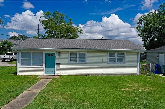 2701 Rose Dr