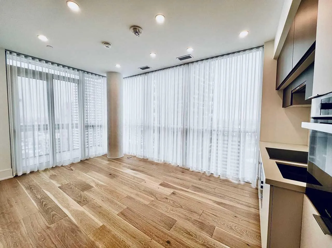 2 bed, 799 sqft, $3,200 — Photo 4
