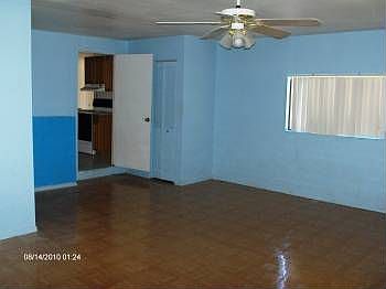 2nd image of 2121 Helen Ave