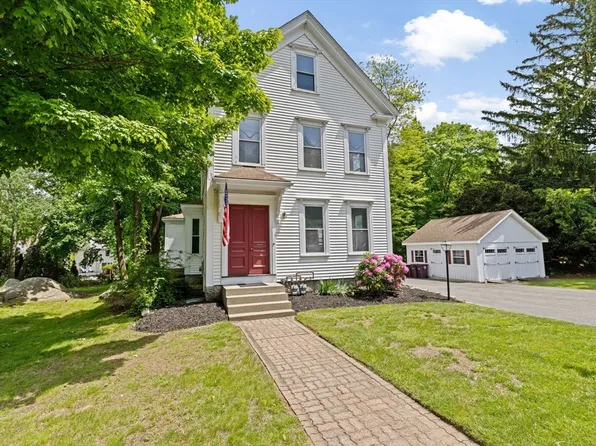 225 Pleasant St, Weymouth, MA 02190