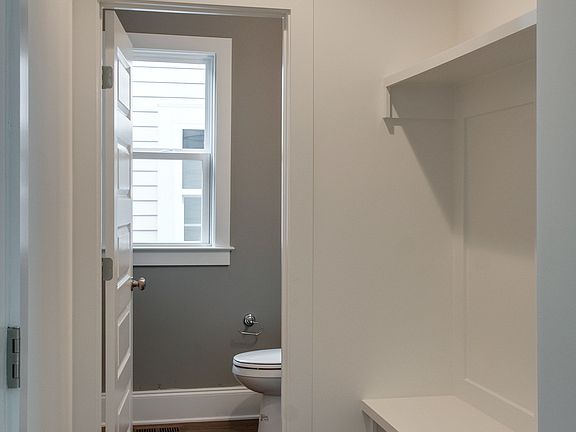 4th image of 3209 Acklen Ave