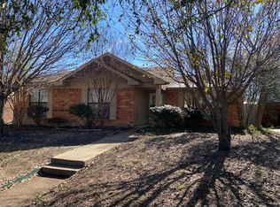 2314 Matterhorn Dr, Garland, TX 75044