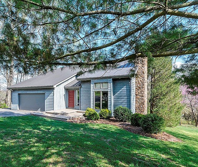 1st image of 710 Holston Hills Ln
