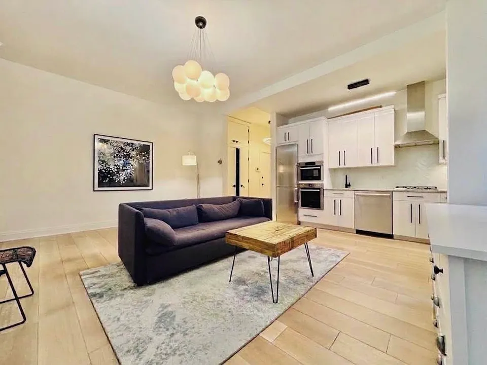 342 W 56th St #5C