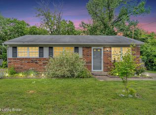 5602 Oakridge Pl, Louisville, KY 40229