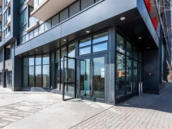 615 N 6th Ave SE #1010, Calgary, AB T2G 1S2