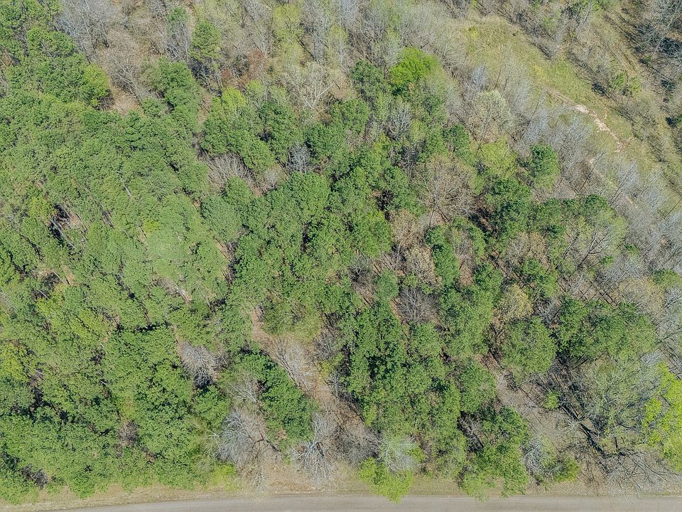 1st image of 956 Fairway Dr