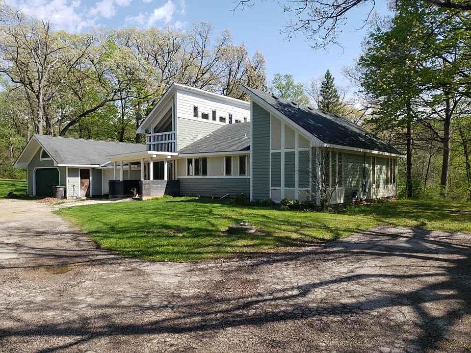 1st image of W4533 Basswood Dr