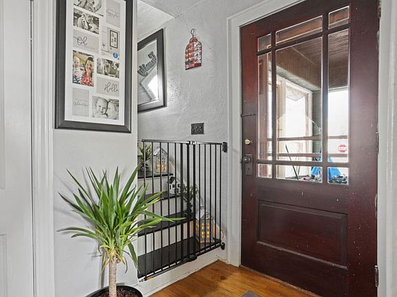 5th image of 309 Madison St