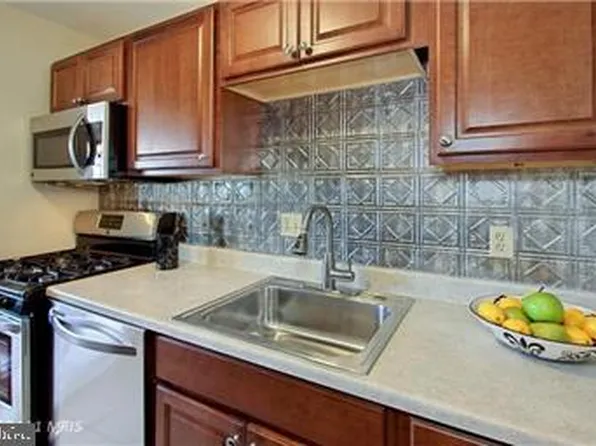 3515 Washington Blvd APT 310, Arlington, VA 22201