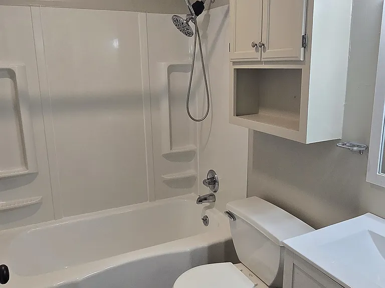 11 Sandhurst Dr — Photo 19