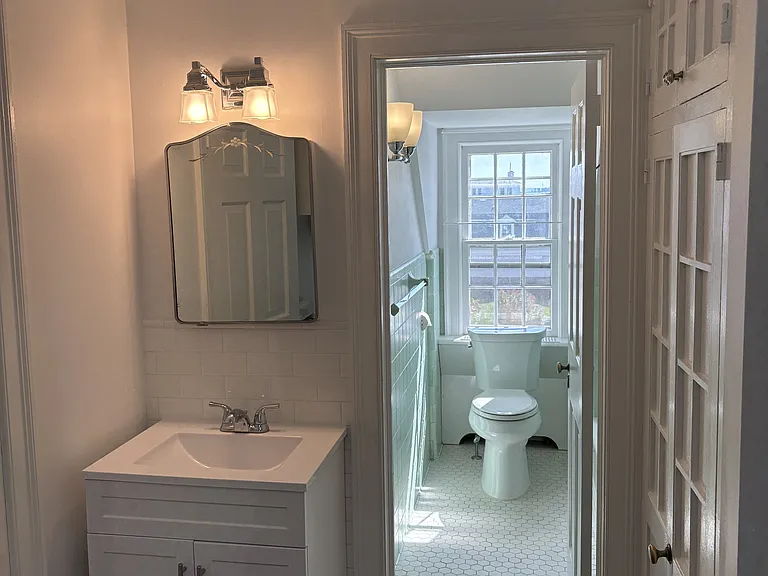 700 Steamboat Rd #2W — Photo 9