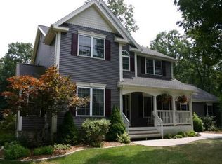 131 Edstrom Rd, Marlborough, CT 06447