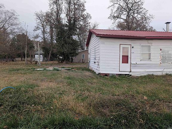 5th image of 410 W Old Highway 50