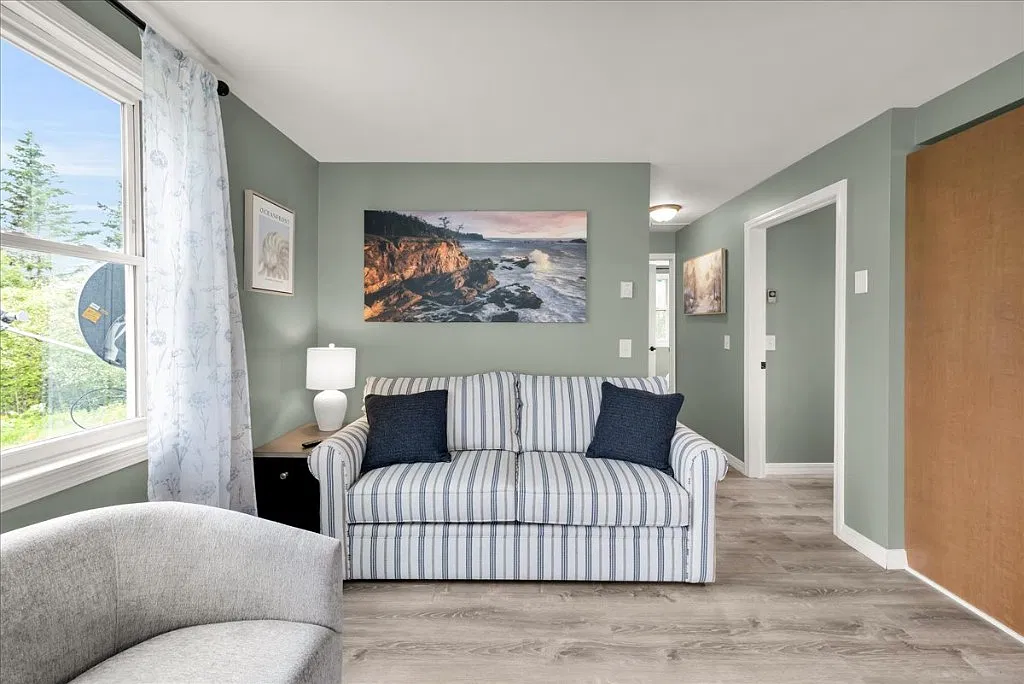 2 bed, $1,800 — Photo 2