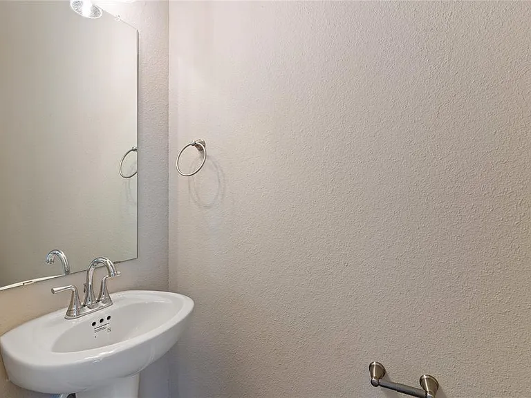 4207 Maple Glen Dr — Photo 29