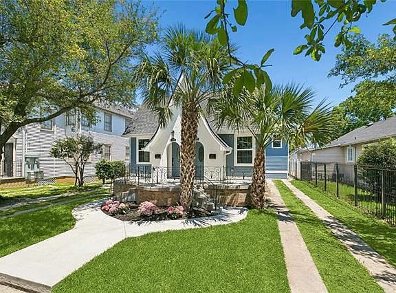 3rd image of 3907 Elysian Fields Ave