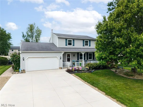 4153 Rolling Hills Dr, Brunswick, OH 44212