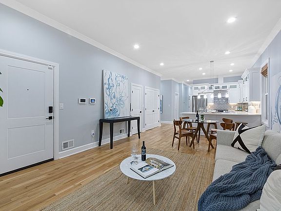 3rd image of 208 Harrison Ave
