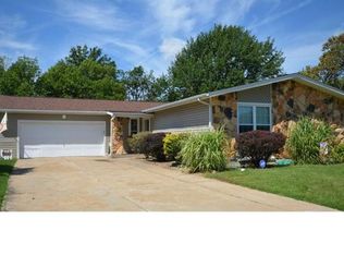 6 Westminster Sq, Saint Peters, MO