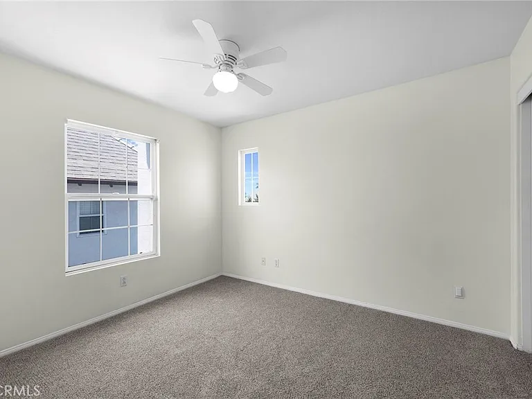 62 Middlebury Ln — Photo 28