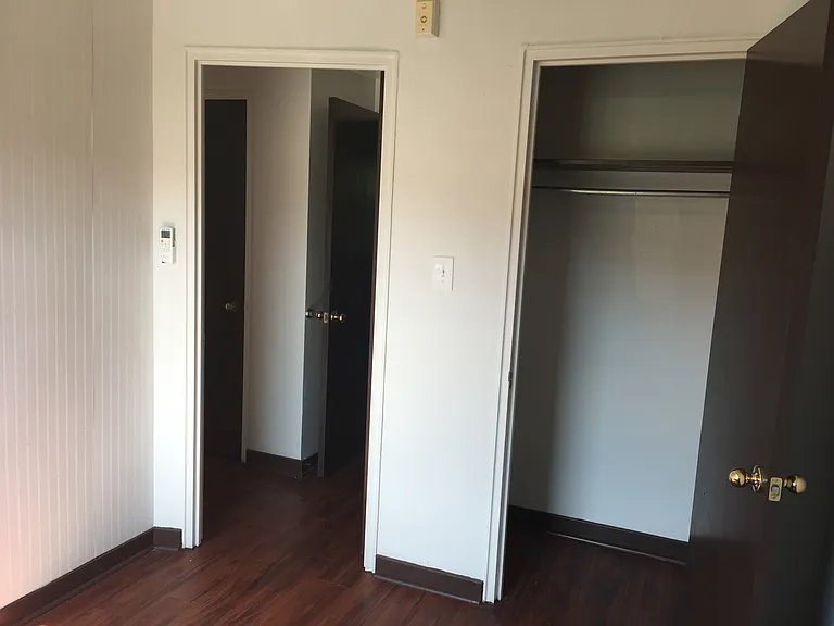 College View Apartments — Photo 15