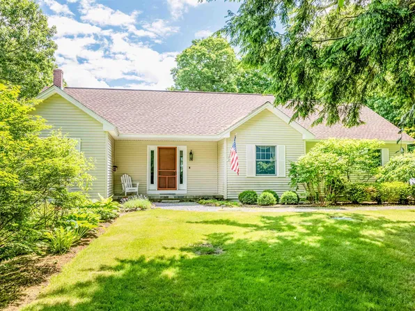 24 Meadow Road, Newbury, NH 03255
