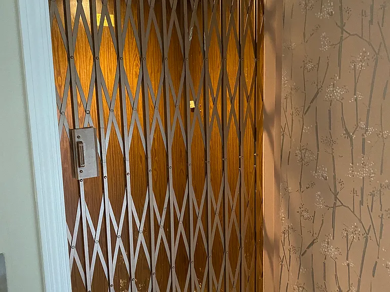 450 Center St — Photo 26