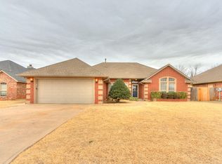 17404 Zinc Dr, Edmond, OK 73012