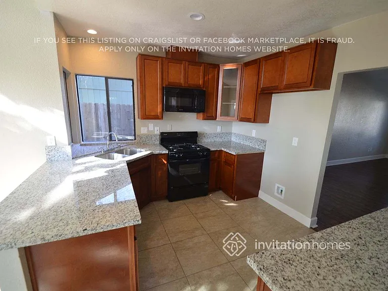 3648 Rollins Way — Photo 4