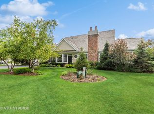 560 Stockbridge Ct, Lake Forest, IL 60045