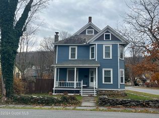 1 Washington St, Granville, NY 12832