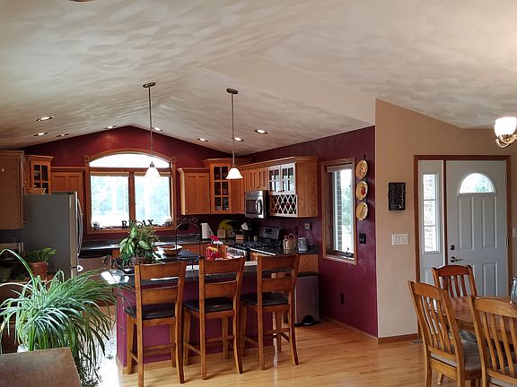 kitchen with vaulted ceiling