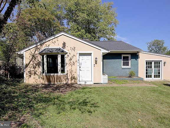 2nd image of 1729 Shore Dr