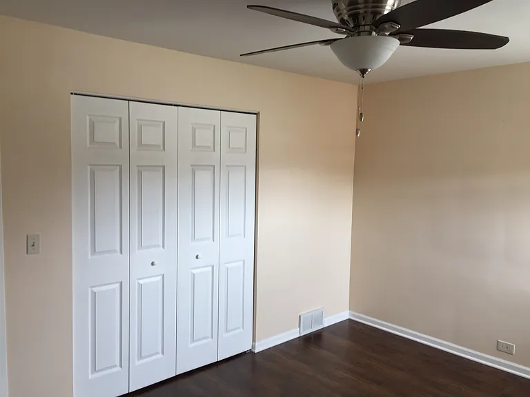 425 S Cass Ave #3 — Photo 5