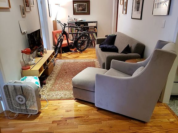 2nd image of 85 W 104th St APT 3B