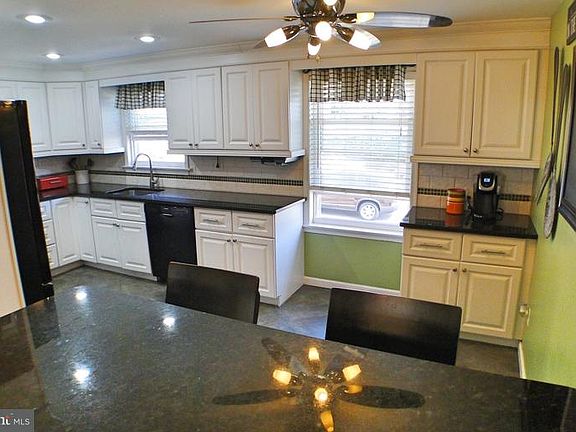 4th image of 10902 Templeton Dr