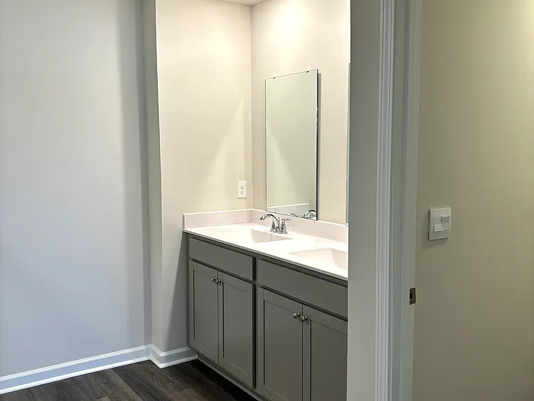 100 Kelsey Ct — Photo 32