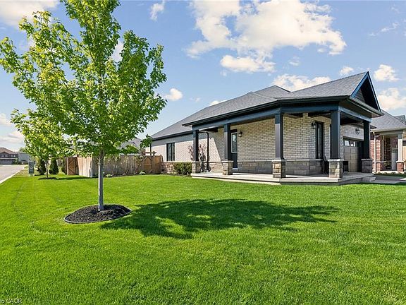3rd image of 31 Seaton Cres