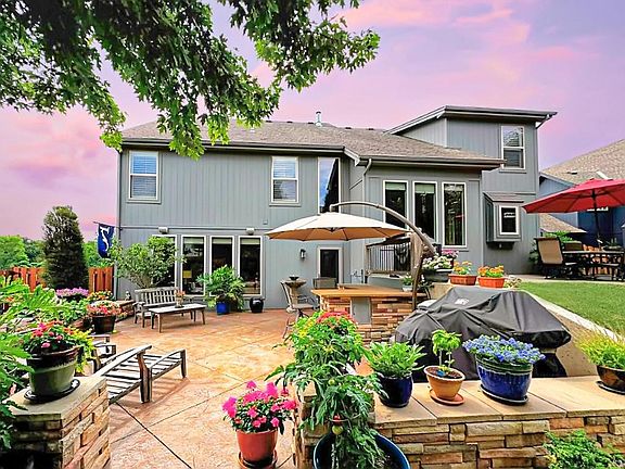 2nd image of 3604 NE 89th St
