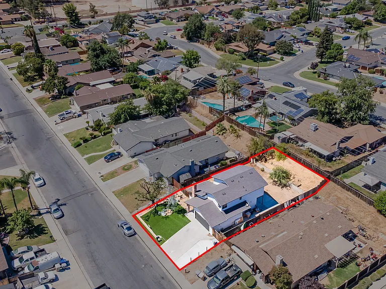 2908 Catalina Dr — Photo 16