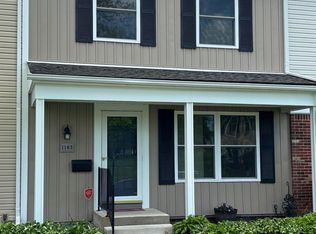 1163 Marquette Ct, Rochester, MI 48307