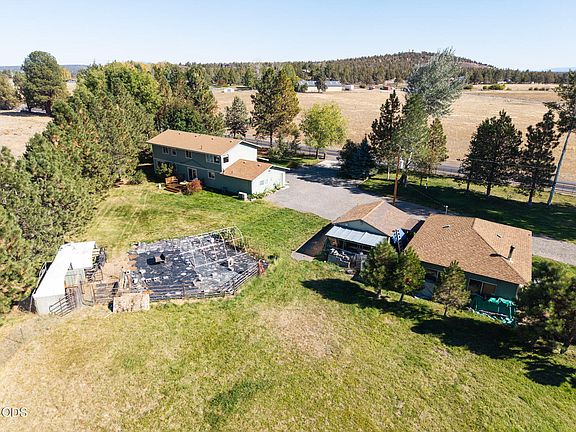4th image of 19210 Pinehurst Rd