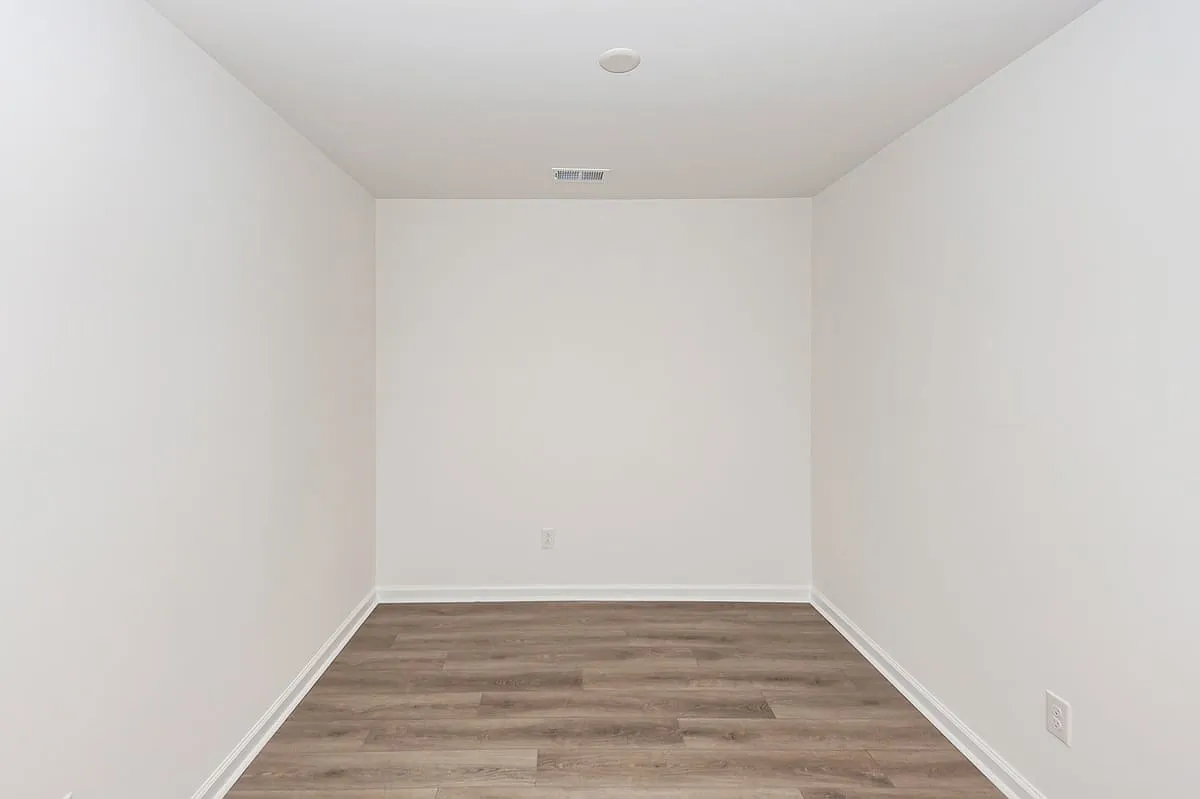 Building Photo - 4633 Forest Hills Dr #1303